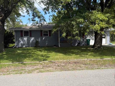 Lawn Care service in Chesterton, 46304
