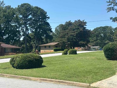 Lawn Care service in Owensboro, 42303