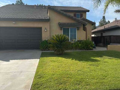 Lawn Care service in Moreno Valley, 92557