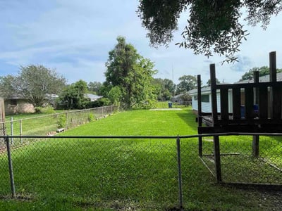 Lawn Care service in Breaux Bridge, 70517