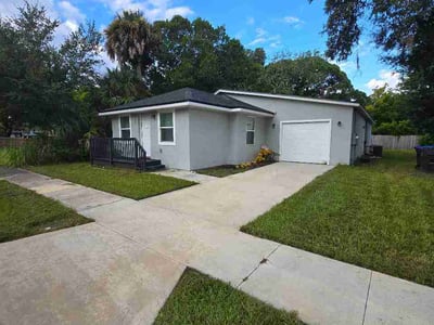 Lawn Care service in Titusville, 32796