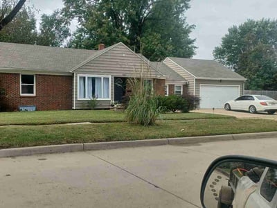 Lawn Care service in Wichita, 67202