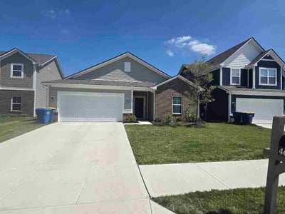 Lawn Care service in Lawrence, 46226