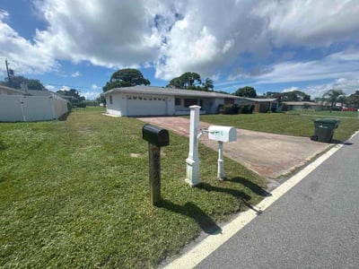 Lawn Care service in Key West, 33040
