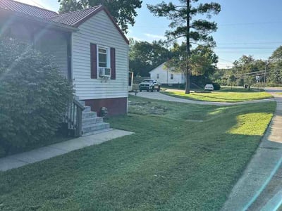 Lawn Care service in Sellersburg, 40475