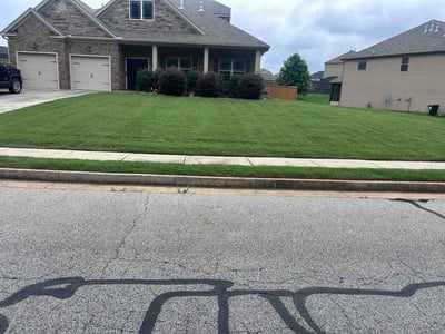 Lawn Care service in Corbin, 40701