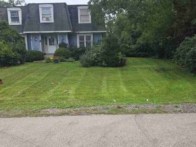 Lawn Care service in Antioch, 60002
