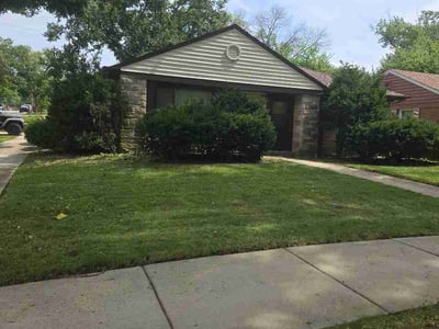 Lawn Care service in Evergreen Park, 60805