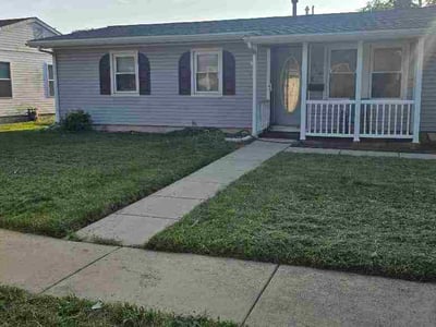 Lawn Care service in Romeoville, 60446
