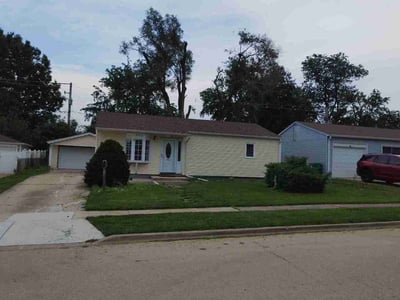 Lawn Care service in Romeoville, 60446
