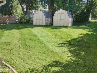 Lawn Care service in Clive, 50325