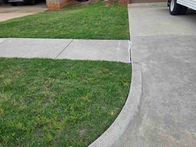 Lawn Care service in Guthrie, 73044
