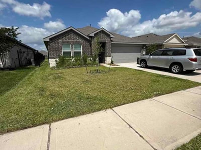Lawn Care service in Wilmington, 01887