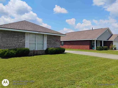 Lawn Care service in Milton, 32570