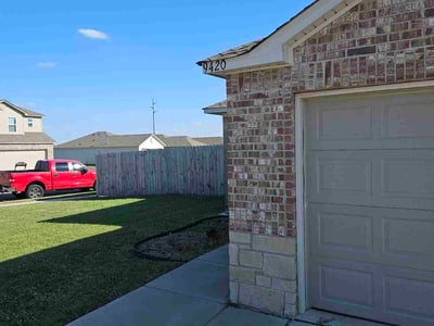 Lawn Care service in Tuttle, 73089