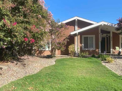 Lawn Care service in Tulare, 93274