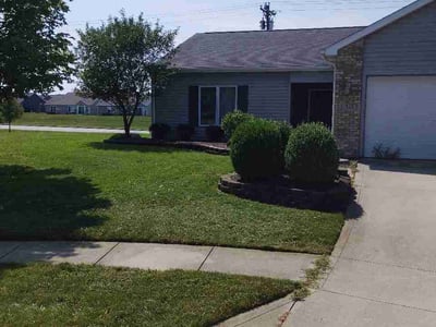 Lawn Care service in Elkhart, 46516