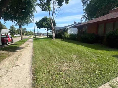 Lawn Care service in Oak Creek, 53154