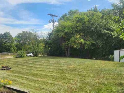 Lawn Care service in Burnsville, 55337