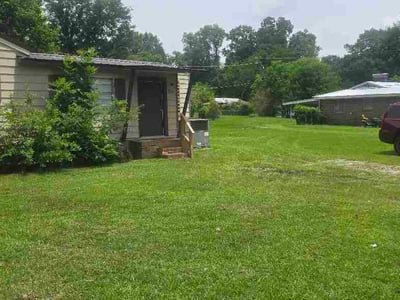 Lawn Care service in Jasper, 35501