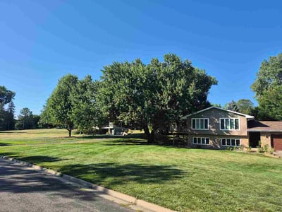 Lawn Care service in Coon Rapids, 55433