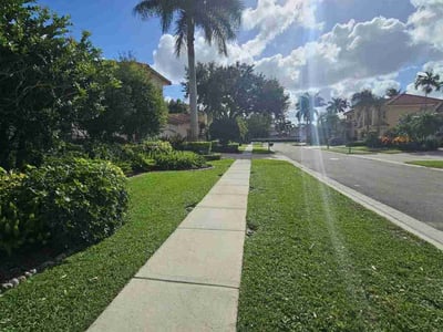 Lawn Care service in Riviera Beach, 33404
