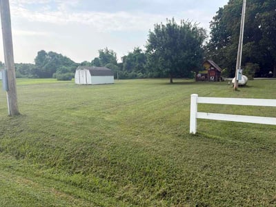 Lawn Care service in Gladstone, 64118