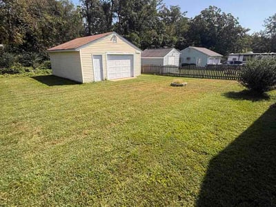Lawn Care service in Mechanicsville, 23111