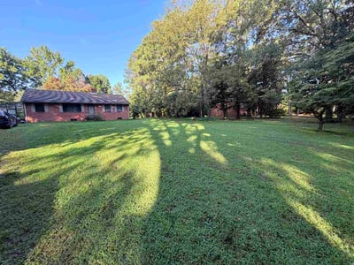 Lawn Care service in Mechanicsville, 23111