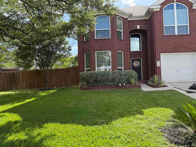 Lawn Care service in La Vernia, 78121