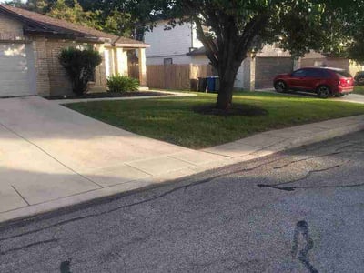 Lawn Care service in Lytle, 78052