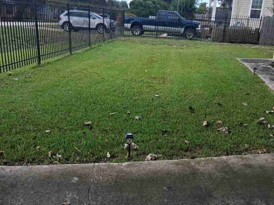 Lawn Care service in Dickinson, 77539