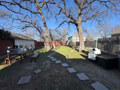 Leaf Removal service in Arlington, 76010