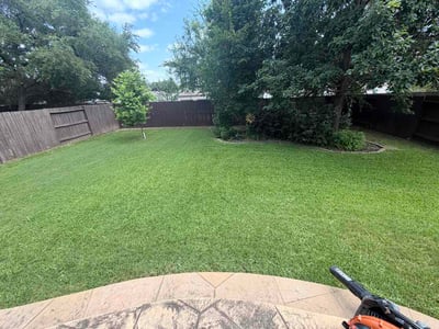 Lawn Care service in Helotes, 78023