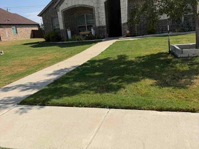 Lawn Care service in Waxahachie, 75165