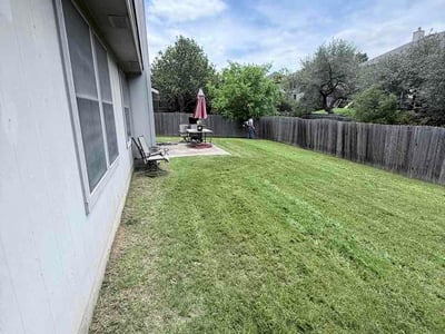Lawn Care service in Granger, 76530