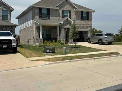 Lawn Care service in Farmers Branch, 75234