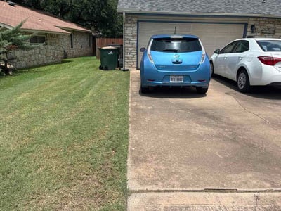 Lawn Care service in Del Valle, 78617