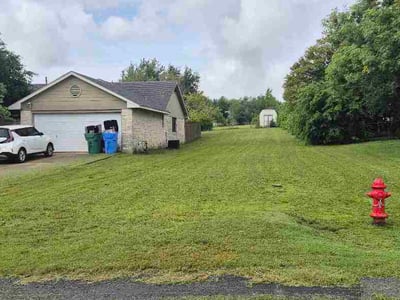 Lawn Care service in Pflugerville, 78660