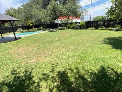 Lawn Care service in Bastrop, 78602