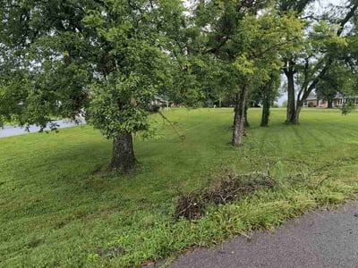 Lawn Care service in Woodbury, 37190
