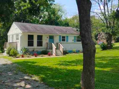 Lawn Care service in White Bluff, 37187