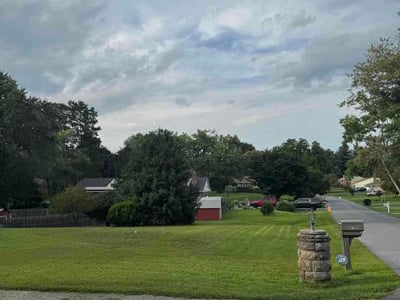 Lawn Care service in Ellicott City, 21043