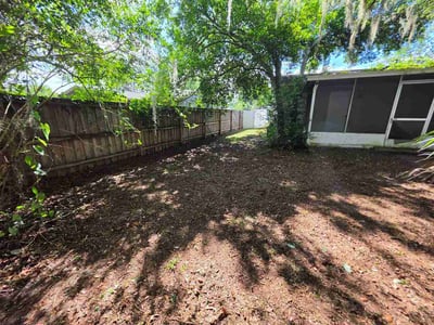Leaf Removal service in Bradenton, 34205