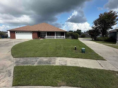 Lawn Care service in Destin, 32541