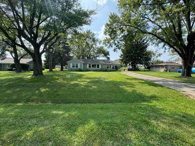 Lawn Care service in Ross Township, 15237
