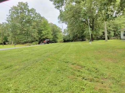Lawn Care service in Aberdeen, 21001