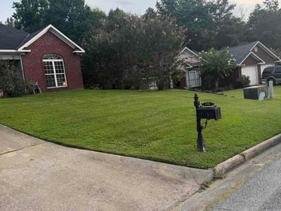 Lawn Care service in Phenix City, 36867