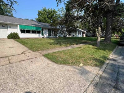 Lawn Care service in Urbana, 61801
