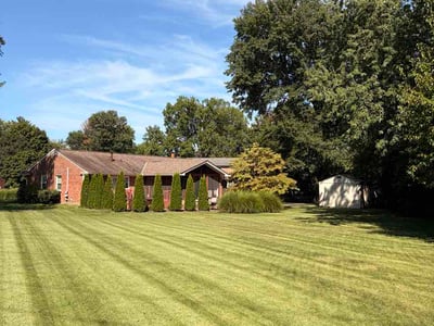 Lawn Care service in Mount Washington, 40047